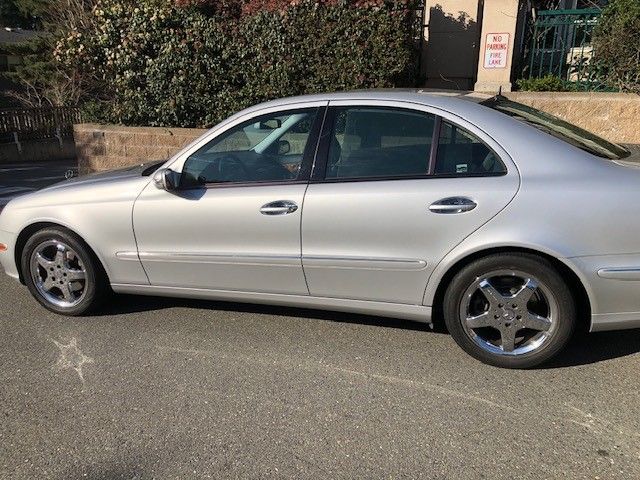 Used 2003 Mercedes-Benz E 320 Sedan image 10