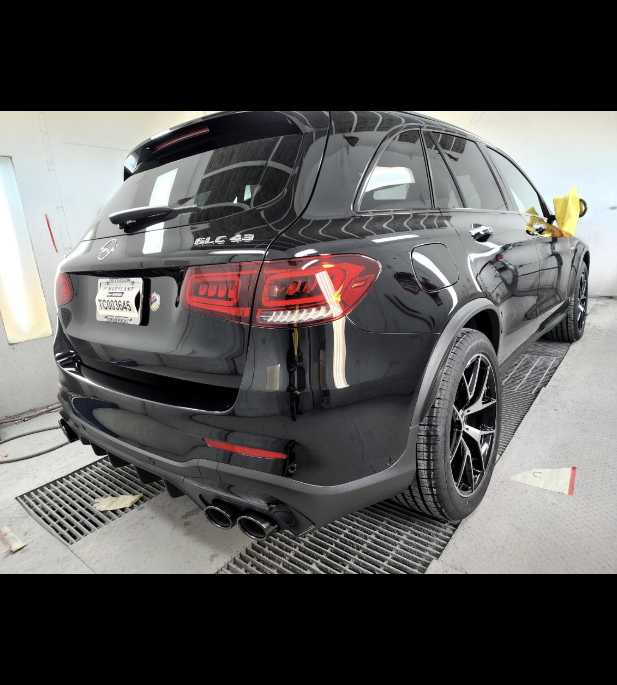 Used 2022 Mercedes-Benz GLC 43 AMG 4MATIC image 5