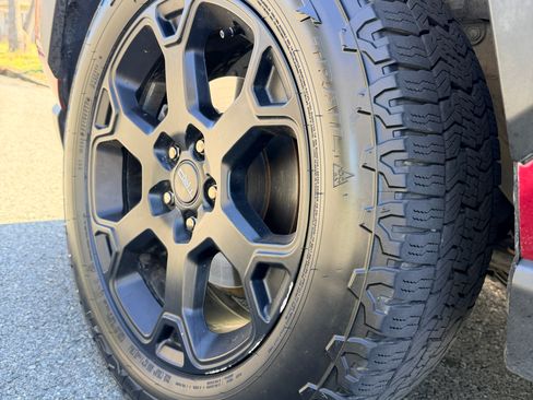 Used 2020 Toyota RAV4 TRD Off-Road image 9