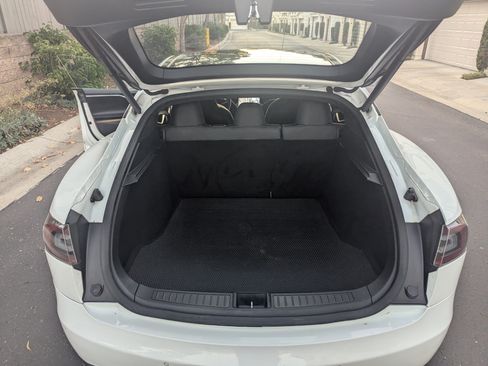 Used 2015 Tesla Model S 70D AWD/4WD image 10