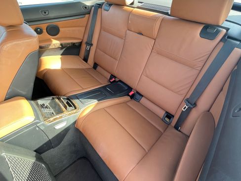 Used 2008 BMW 335i Convertible image 12