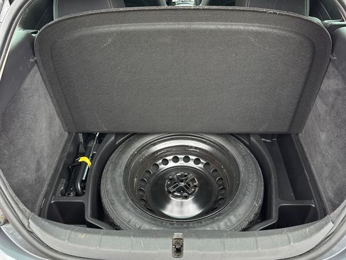 Used 2010 Volvo C30 T5 R-Design image 17