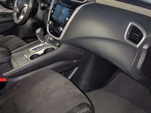 Used 2017 Nissan Murano SV image 6