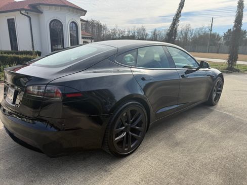 Used 2022 Tesla Model S Standard Range image 2