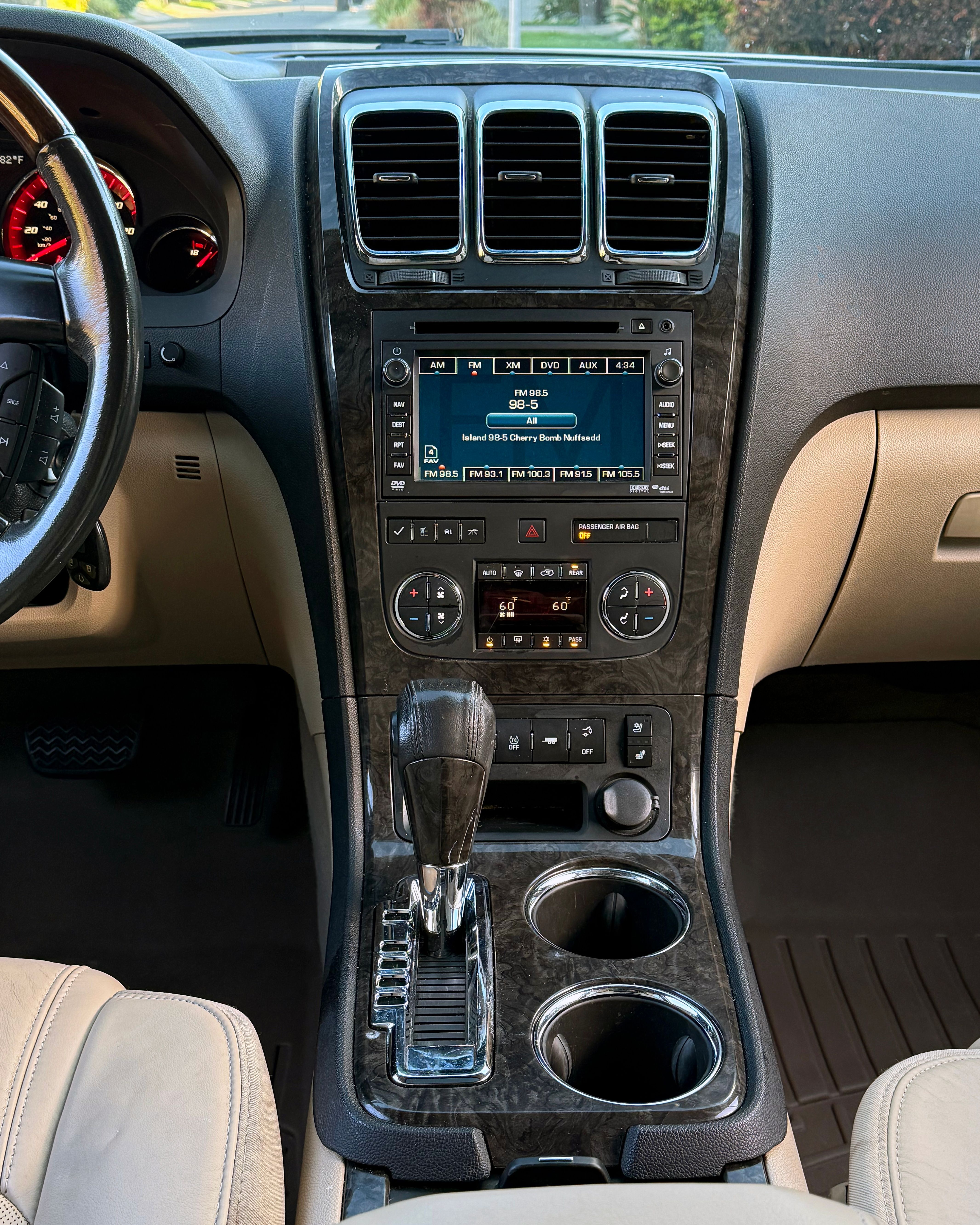 Used 2012 GMC Acadia Denali AWD/4WD image 14