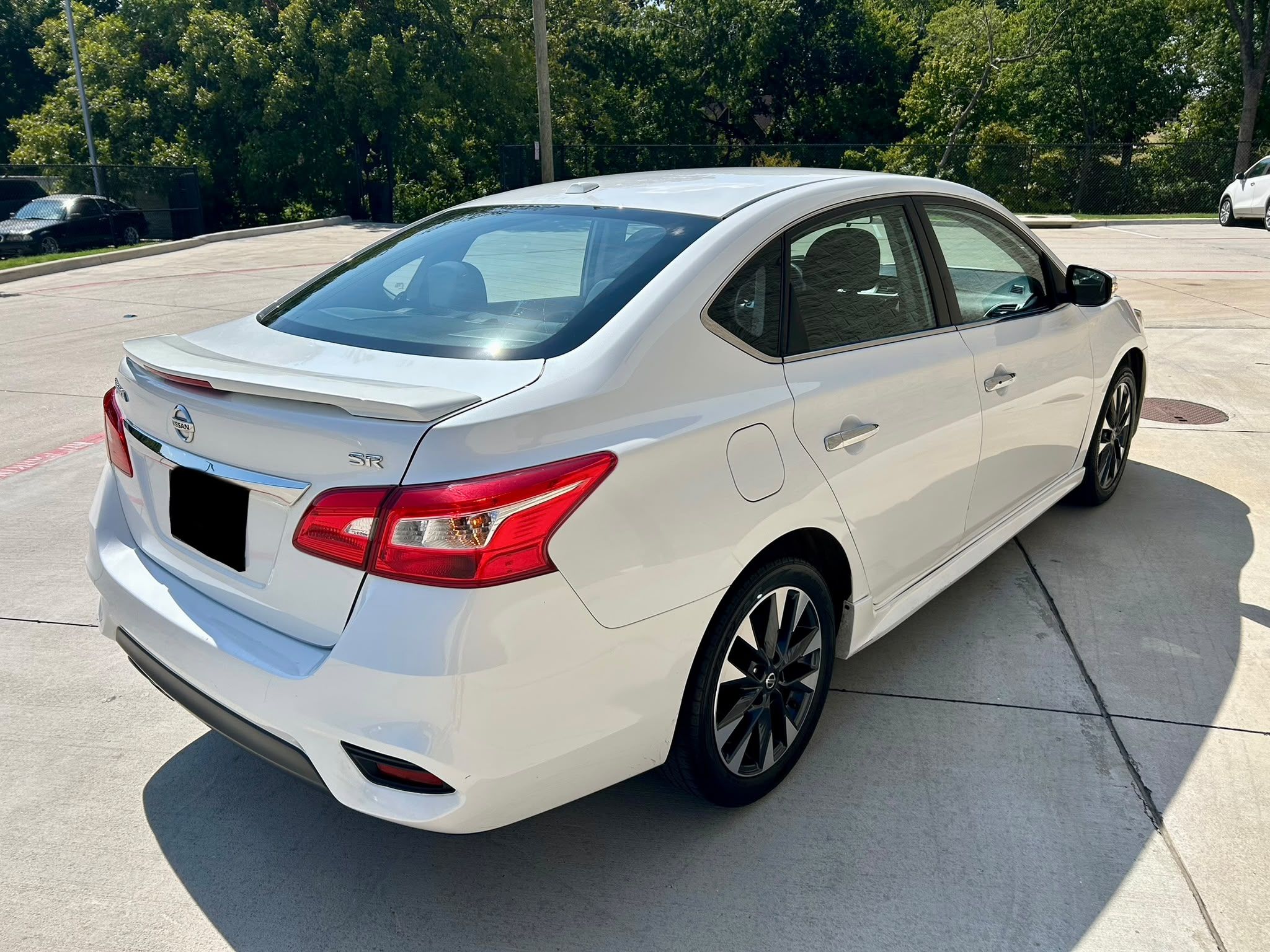 Used 2019 Nissan Sentra SR FWD image 5