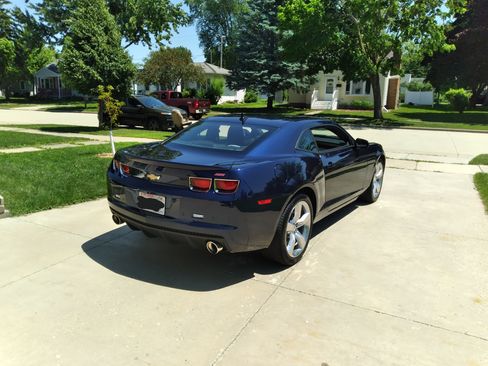 Used 2010 Chevrolet Camaro SS w/ RS Package RWD image 21