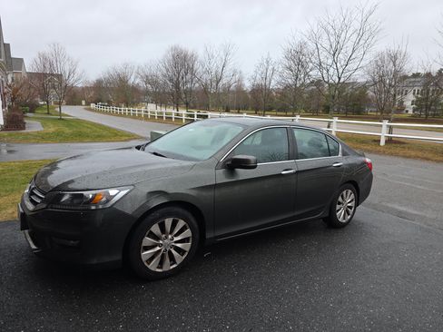 Used 2014 Honda Accord EX image 5