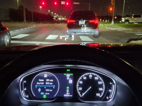 Used 2018 Honda Accord Touring image 15