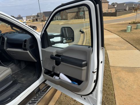 Used 2022 Ford F250 XL image 10