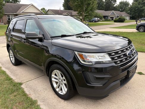 Used 2017 Ford Explorer FWD image 10