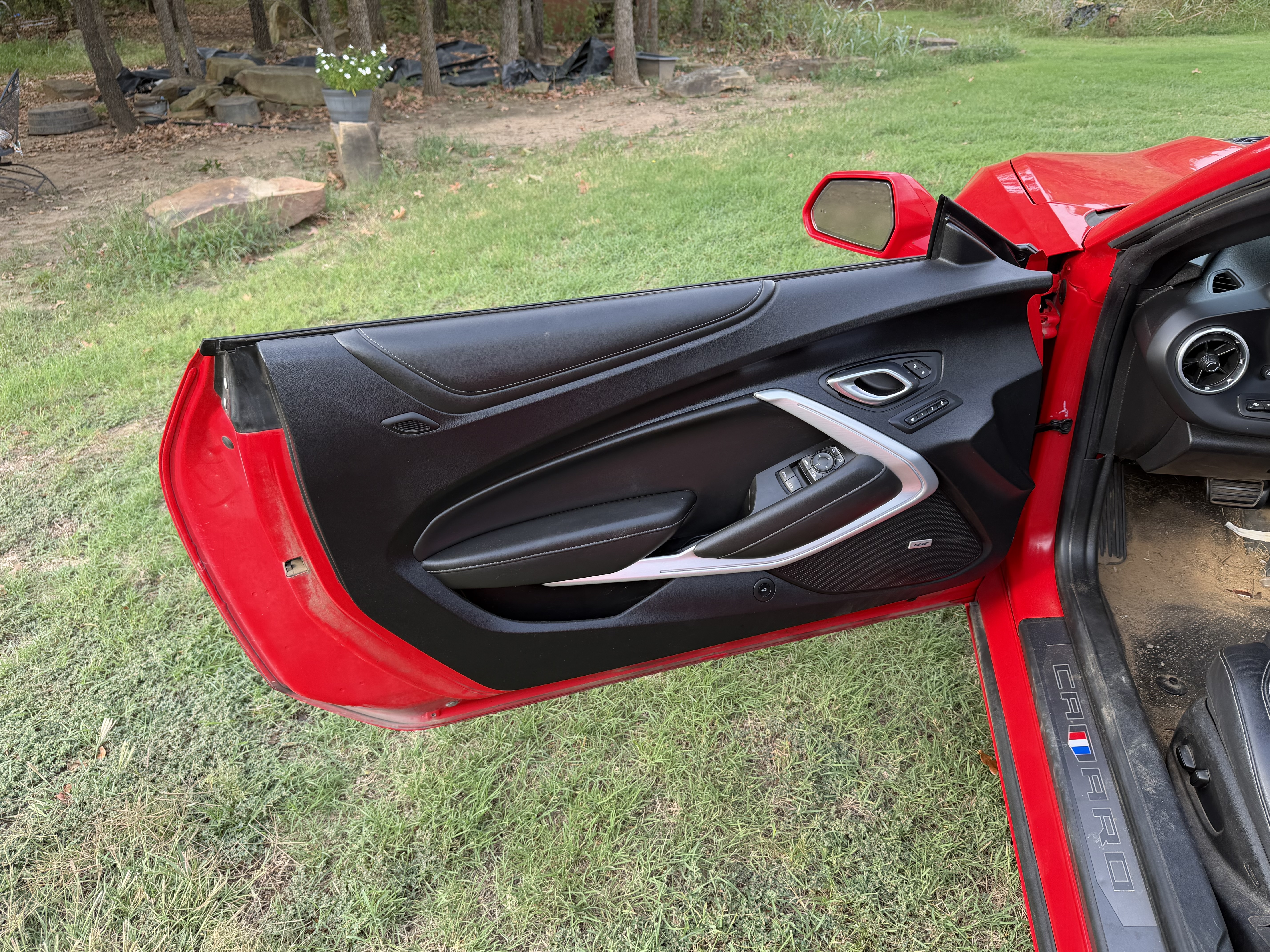 Used 2020 Chevrolet Camaro SS RWD image 10