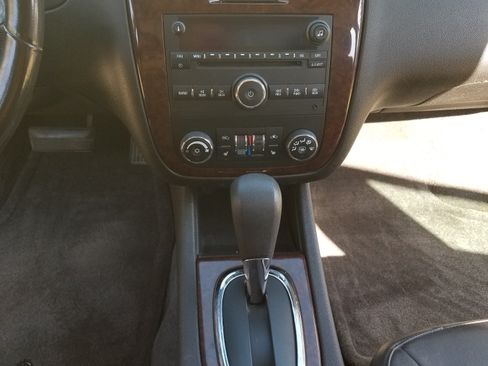 Used 2011 Chevrolet Impala LT w/ Luxury Edition Package image 10