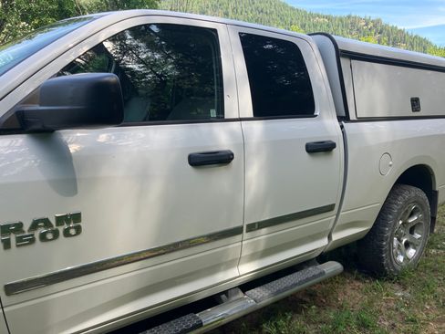 Used 2014 RAM 1500 Express AWD/4WD image 1