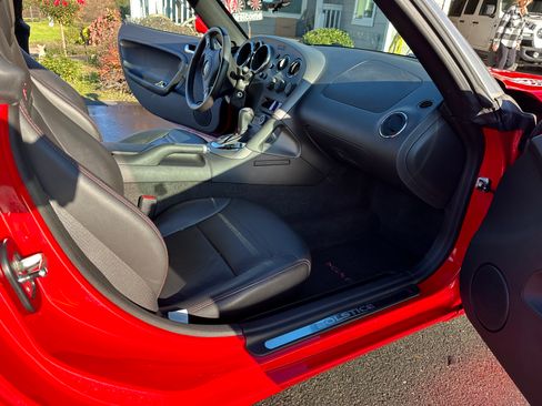 Used 2008 Pontiac Solstice GXP w/ Premium Package image 9