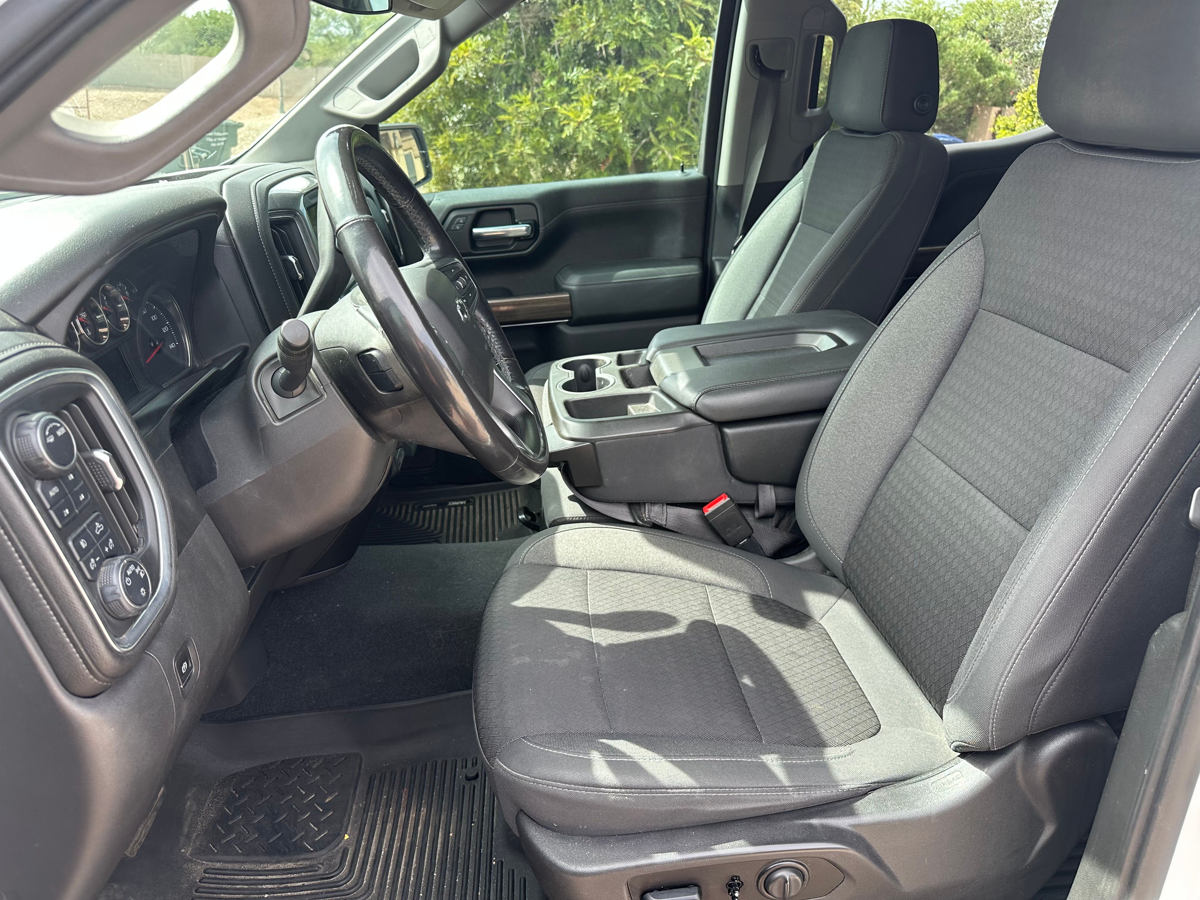 Used 2021 Chevrolet Silverado 1500 RST w/ Z71 Off-Road Package AWD/4WD image 8
