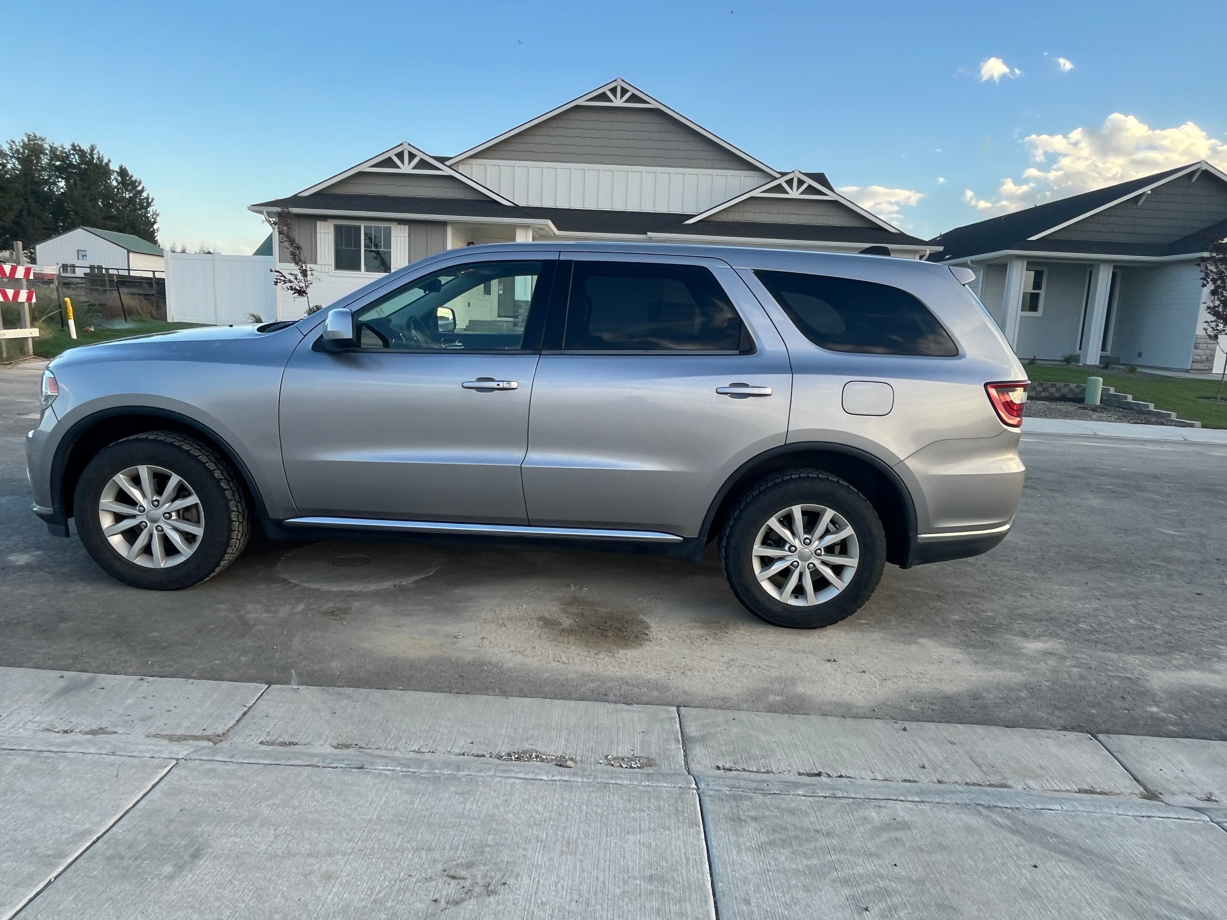 Used 2015 Dodge Durango SXT AWD/4WD image 2