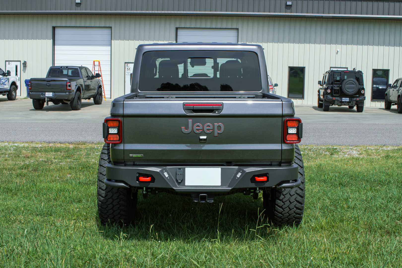 Used 2021 Jeep Gladiator Rubicon AWD/4WD image 8
