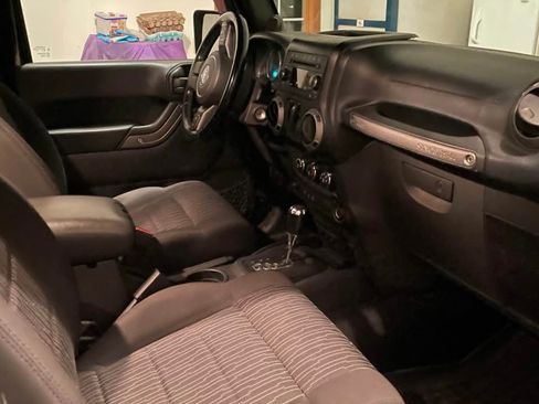 Used 2012 Jeep Wrangler Sport image 4
