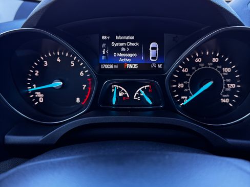 Used 2017 Ford Escape Titanium image 19