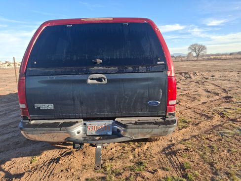 Used 2001 Ford F250 4x4 SuperCab Super Duty image 5