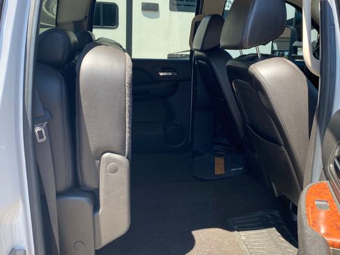 Used 2008 Chevrolet Silverado 3500 LTZ image 8