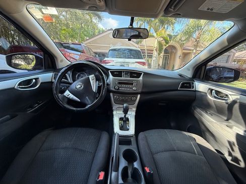 Used 2013 Nissan Sentra SR image 10