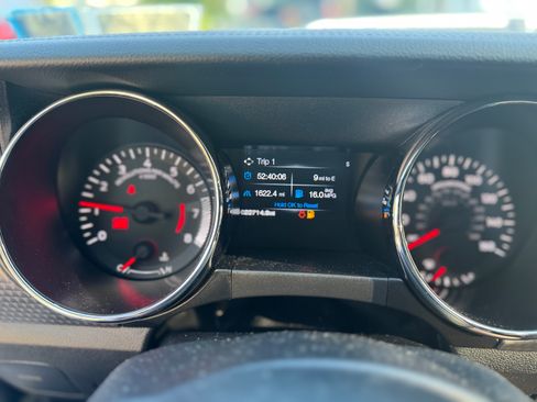Used 2017 Ford Mustang GT Premium w/ GT Performance Package RWD image 17