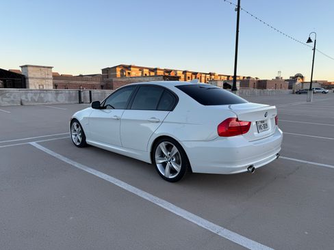 Used 2011 BMW 335i Sedan image 9