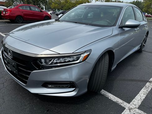Used 2019 Honda Accord Sport image 17