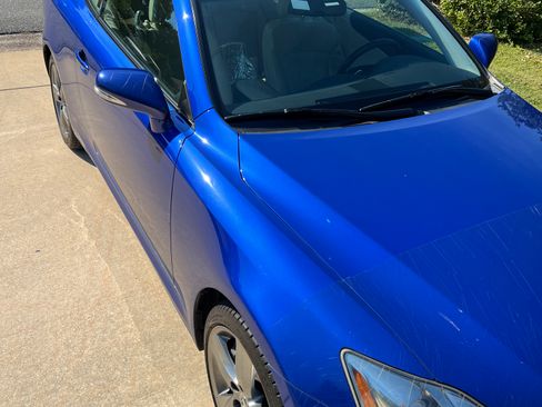 Used 2010 Lexus IS 350C image 8