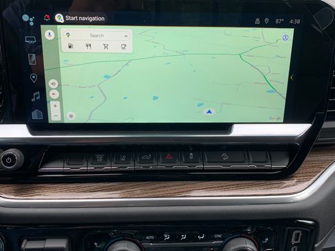 Used 2024 Chevrolet Silverado 2500 LT image 13