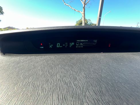 Used 2012 Toyota Prius Three image 10