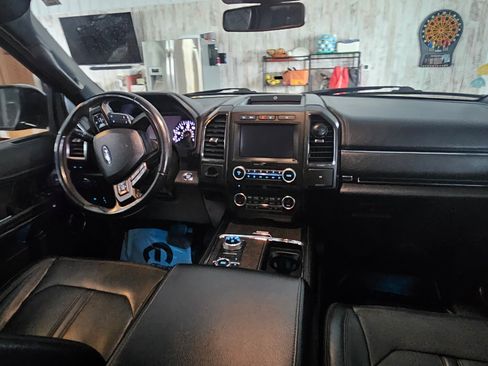 Used 2018 Ford Expedition Limited w/ Equipment Group 301A image 13