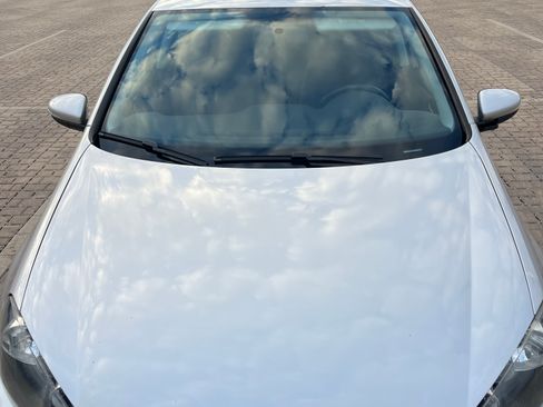 Used 2014 Volkswagen Golf TDI image 11