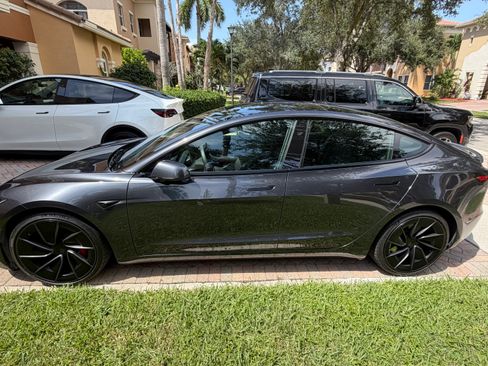Used 2024 Tesla Model 3 Performance AWD/4WD image 2