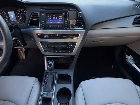 Used 2015 Hyundai Sonata Sport image 4