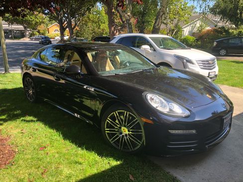 Used 2016 Porsche Panamera 4 Edition AWD/4WD image 5