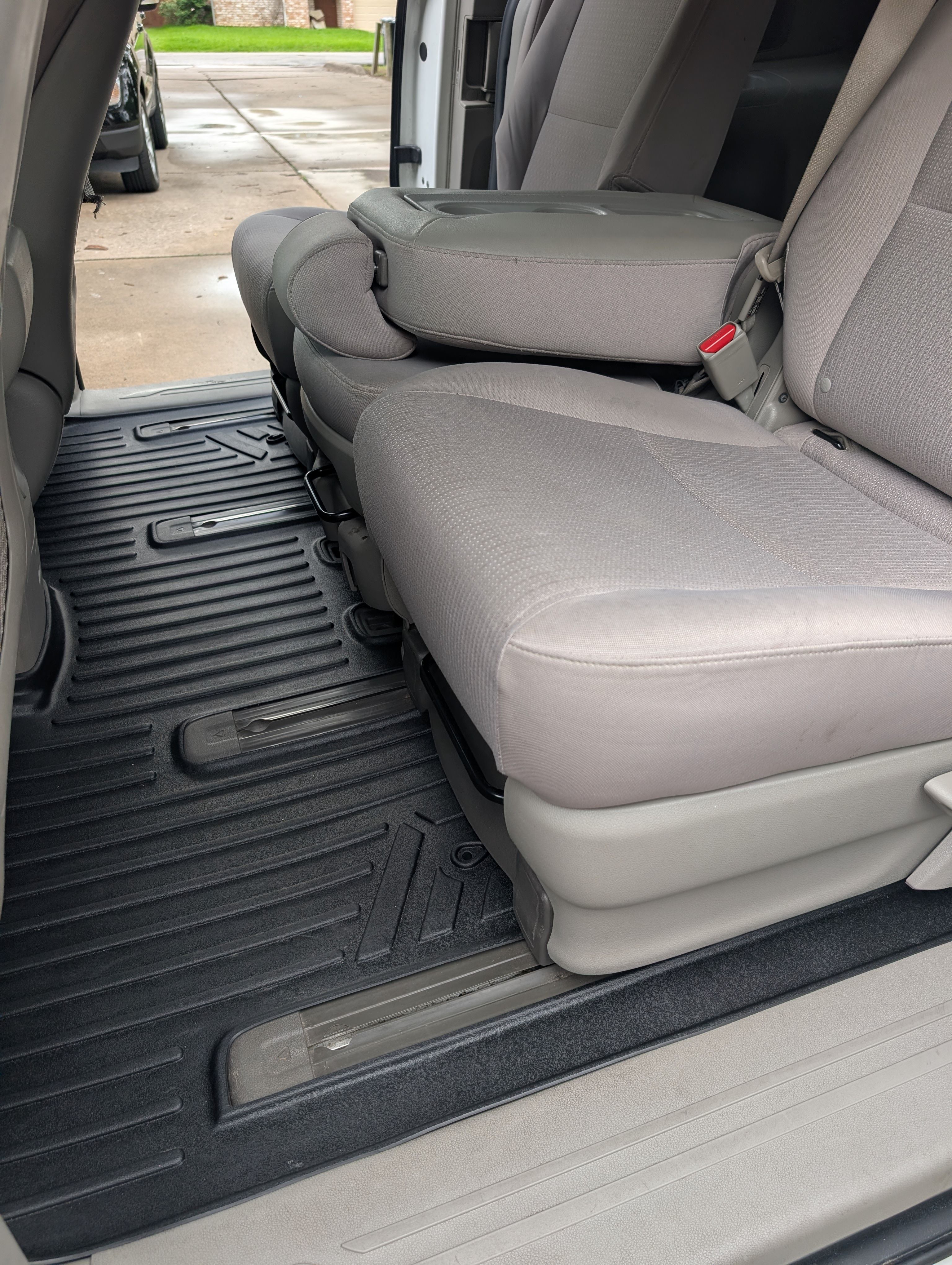 Used 2016 Kia Sedona LX w/ LX Convenience Package FWD image 18