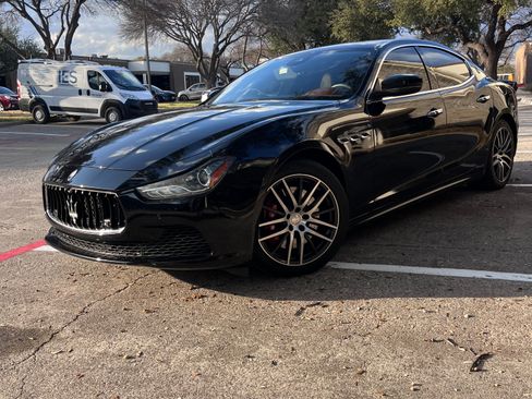 Used 2017 Maserati Ghibli S RWD image 13