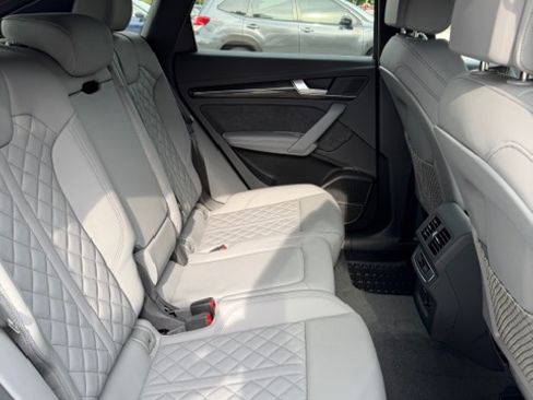 Used 2024 Audi SQ5 Premium Plus AWD/4WD image 12