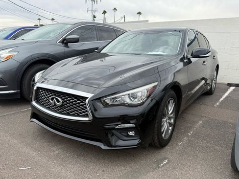 Used 2019 INFINITI Q50 Luxe image 2