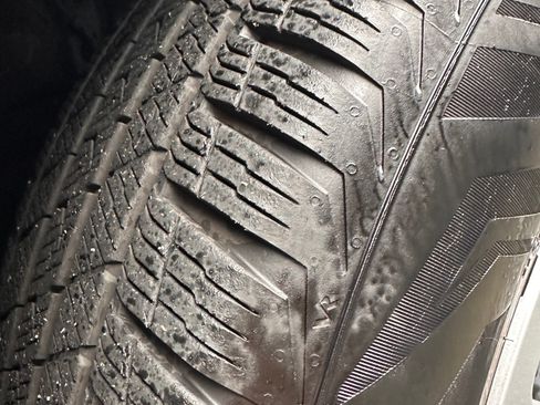 Used 2019 Toyota RAV4 LE image 15