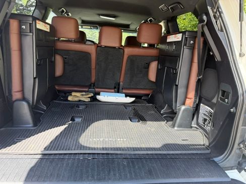Used 2019 Toyota Land Cruiser AWD/4WD image 12