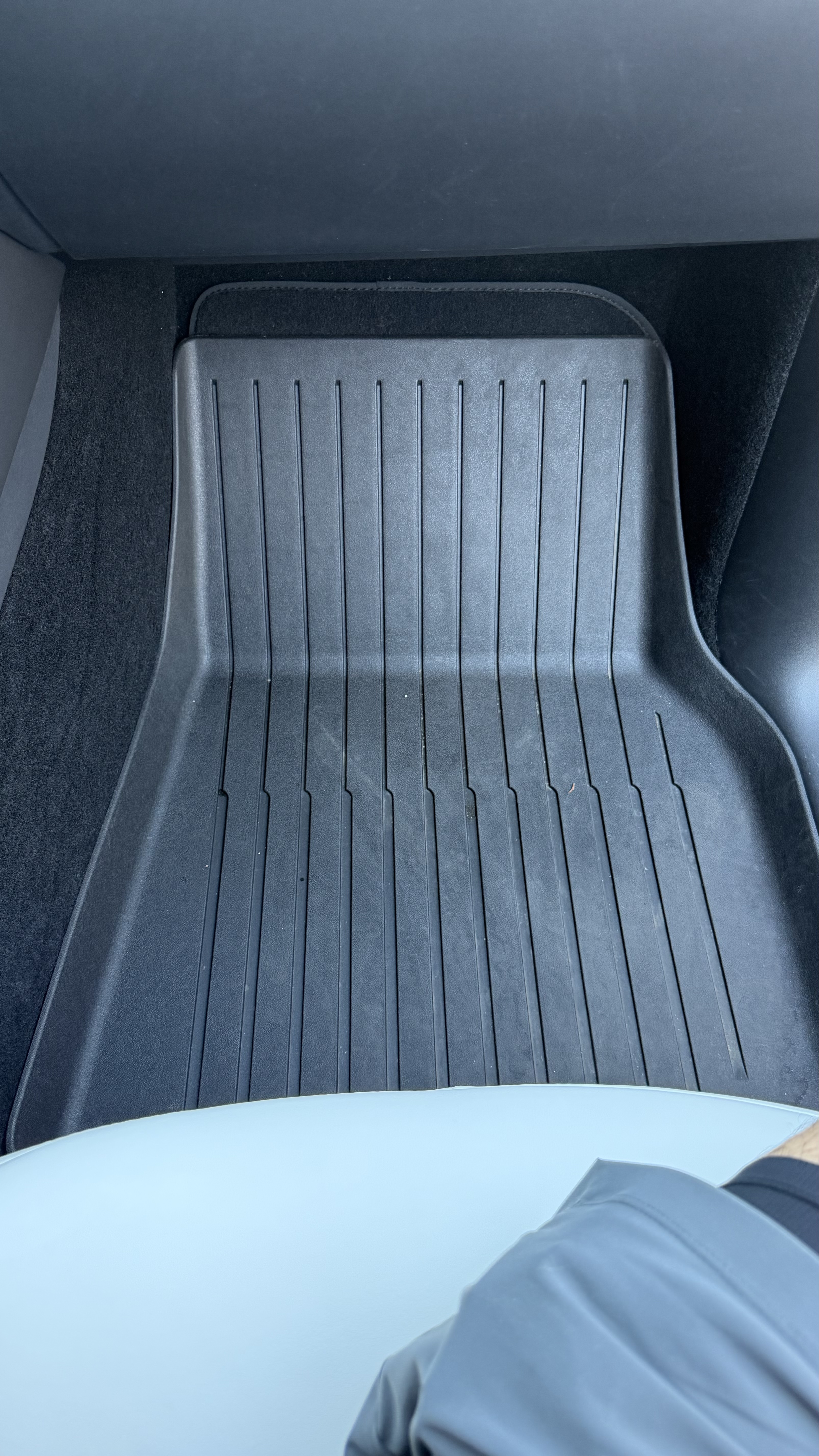 Used 2023 Tesla Model Y Long Range AWD/4WD image 14