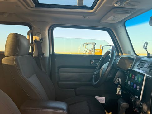 Used 2009 HUMMER H3T image 6