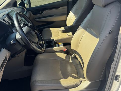Used 2019 Honda Odyssey Elite image 16