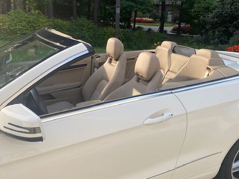 Used 2011 Mercedes-Benz E 350 Cabriolet image 12