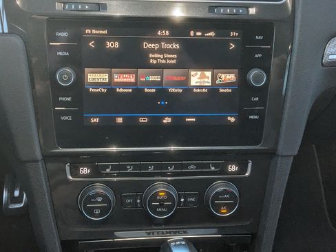 Used 2019 Volkswagen Golf Alltrack SEL image 24