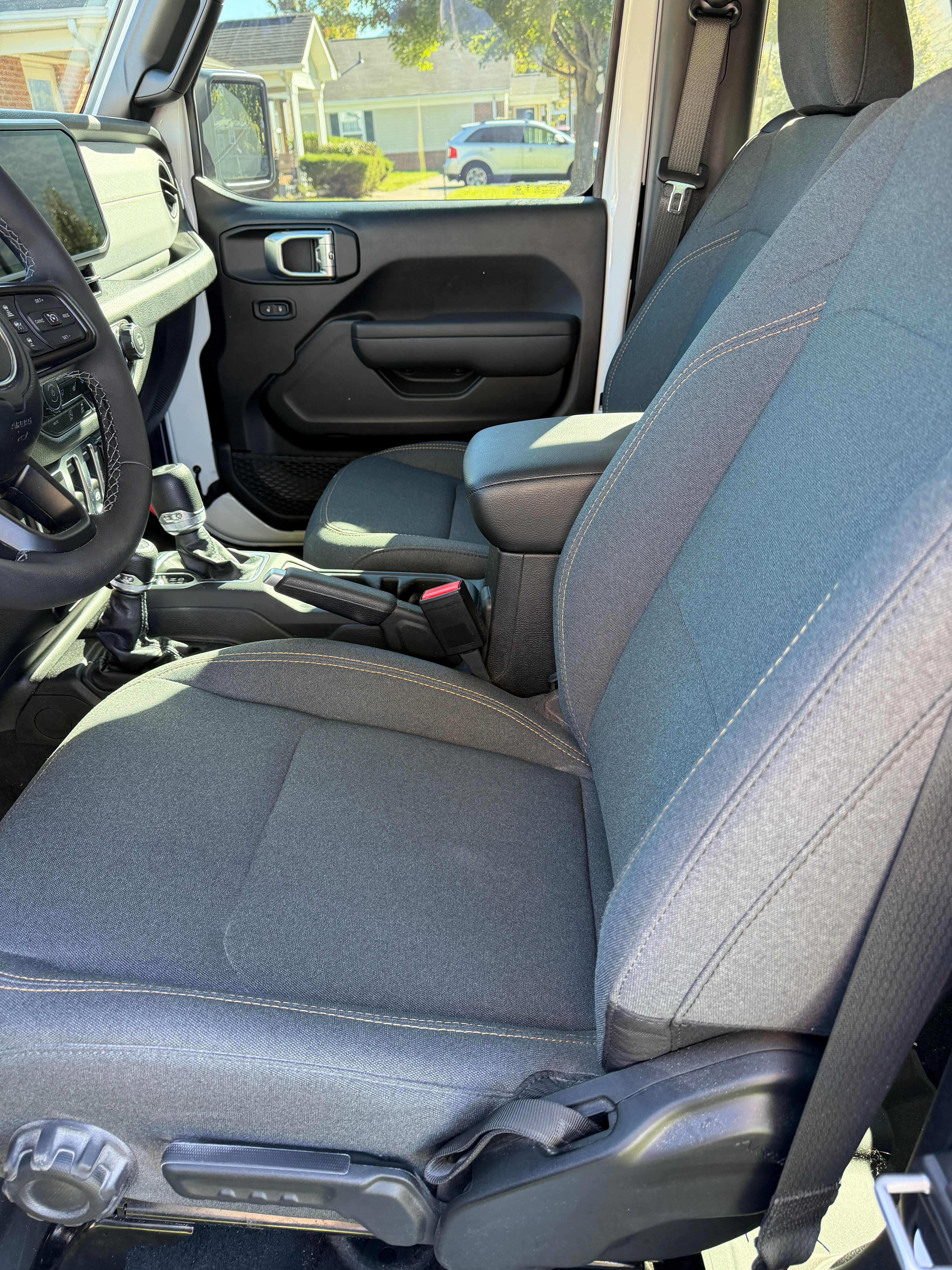 Used 2026 Jeep Wrangler Sport AWD/4WD image 6